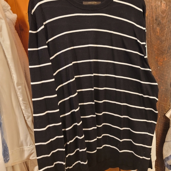 Louis Vuitton Men's XL Pullover - Picture 3 of 9